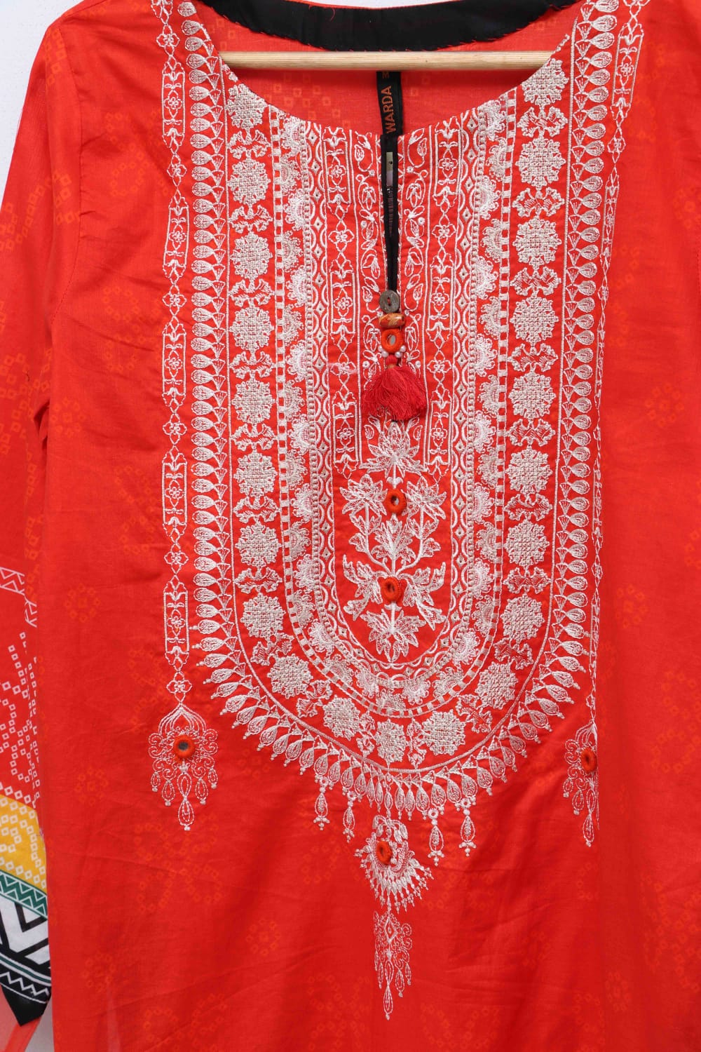 EST22150T Classic Kameez Brand: Khaadi